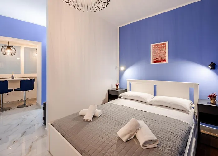 Nalusa Riviera - Al Centro Di Chiaia